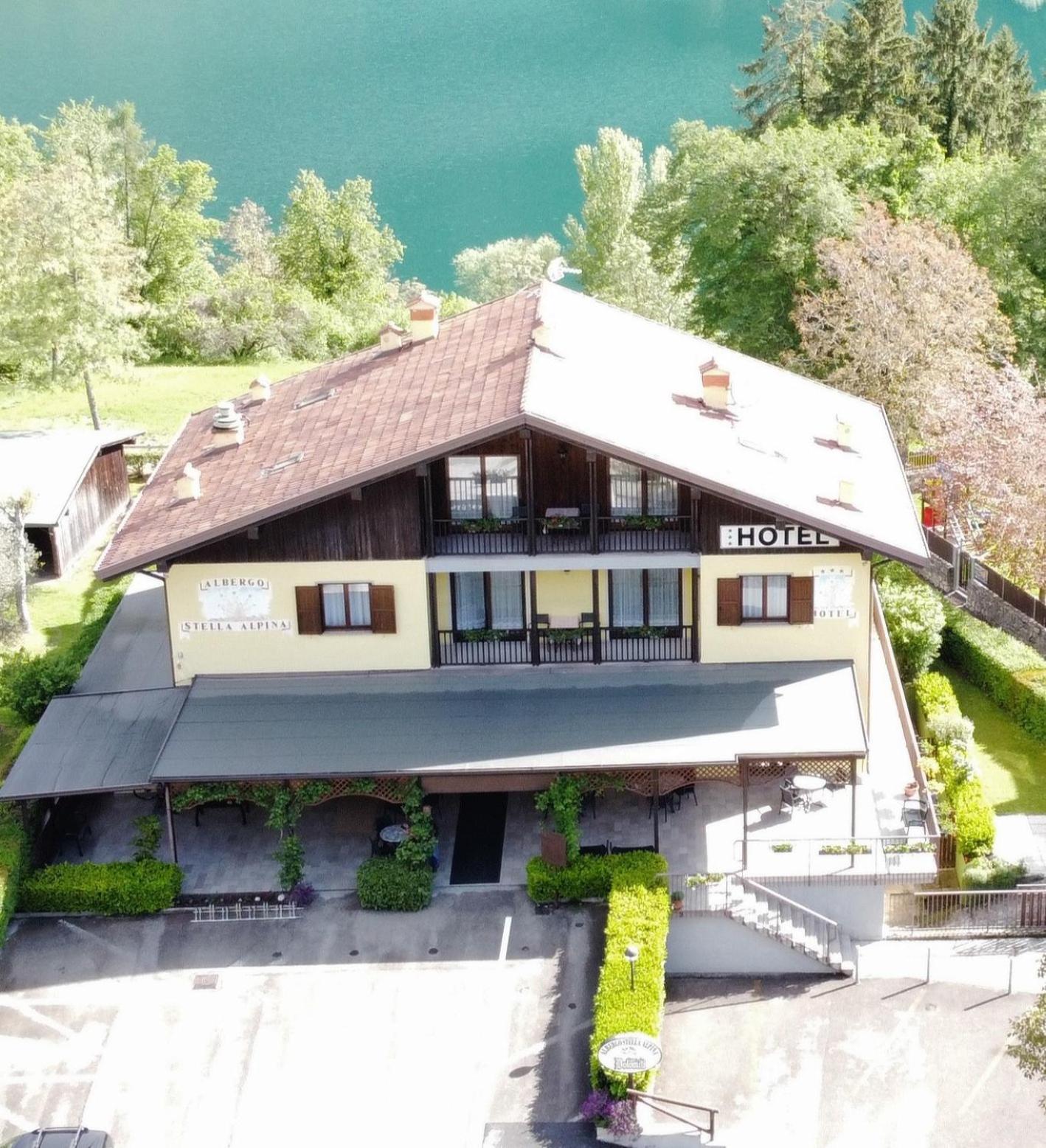 Albergo Stella Alpina Tenno Esterno foto