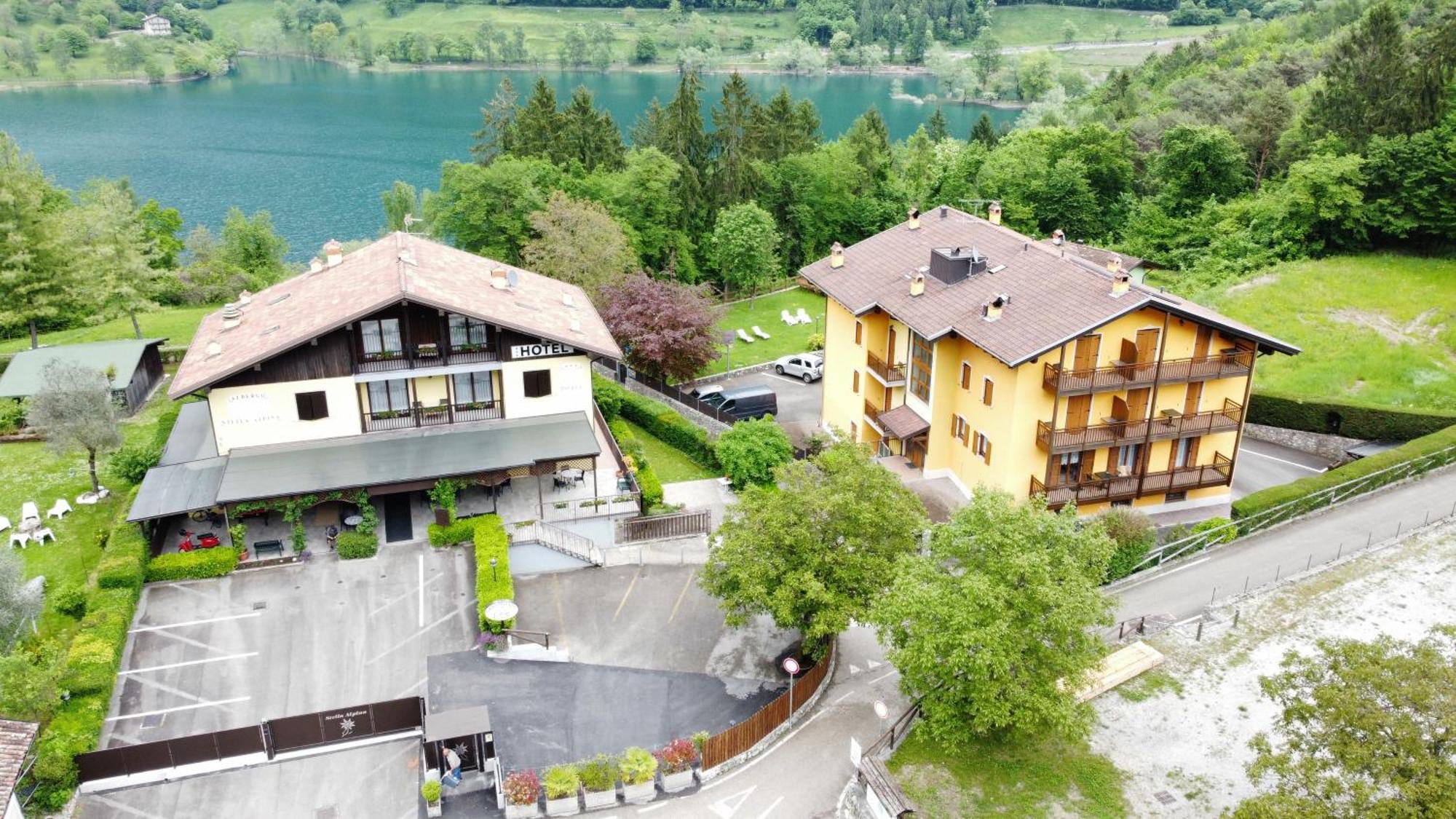 Albergo Stella Alpina Tenno Esterno foto