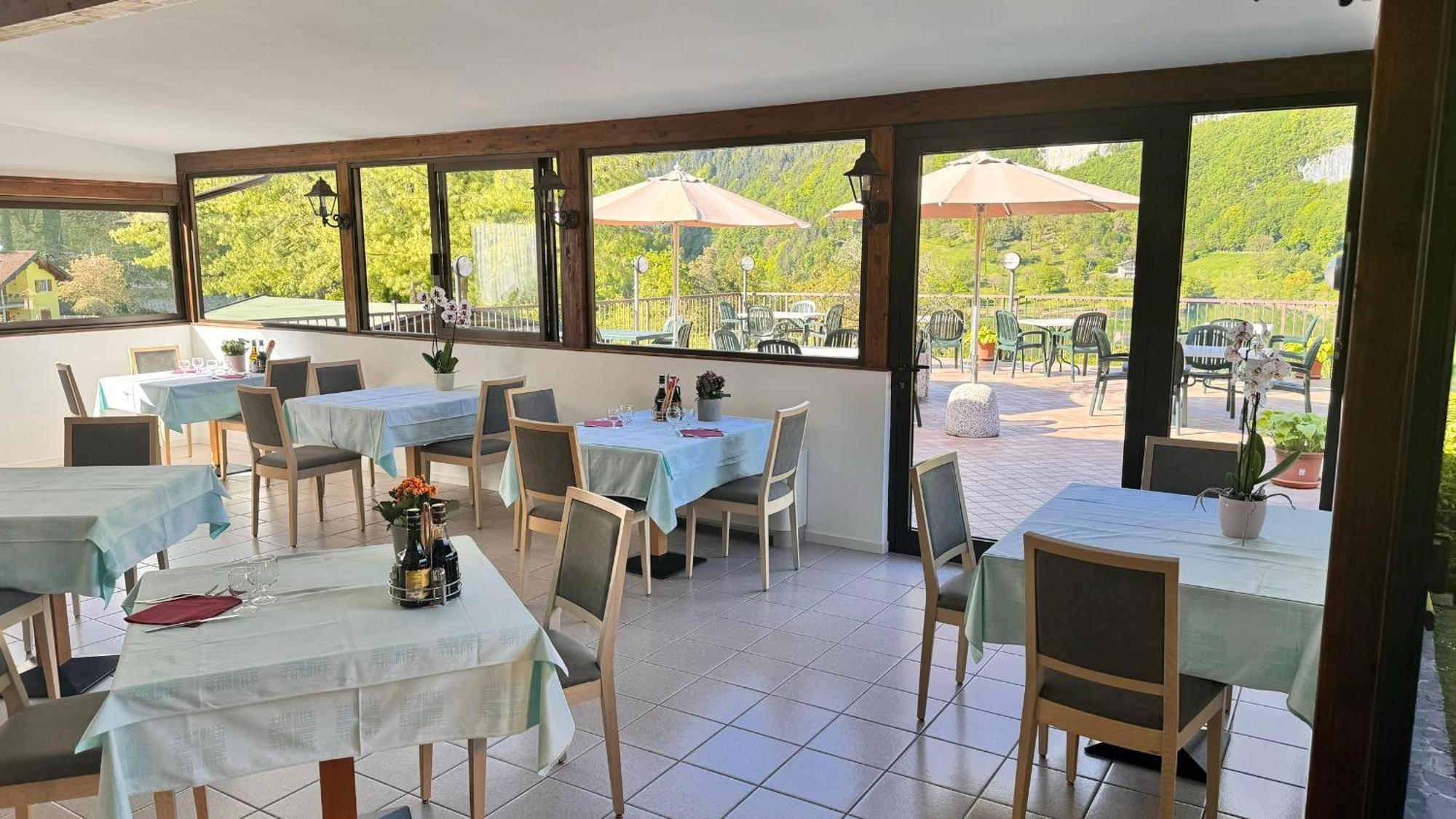 Albergo Stella Alpina Tenno Esterno foto