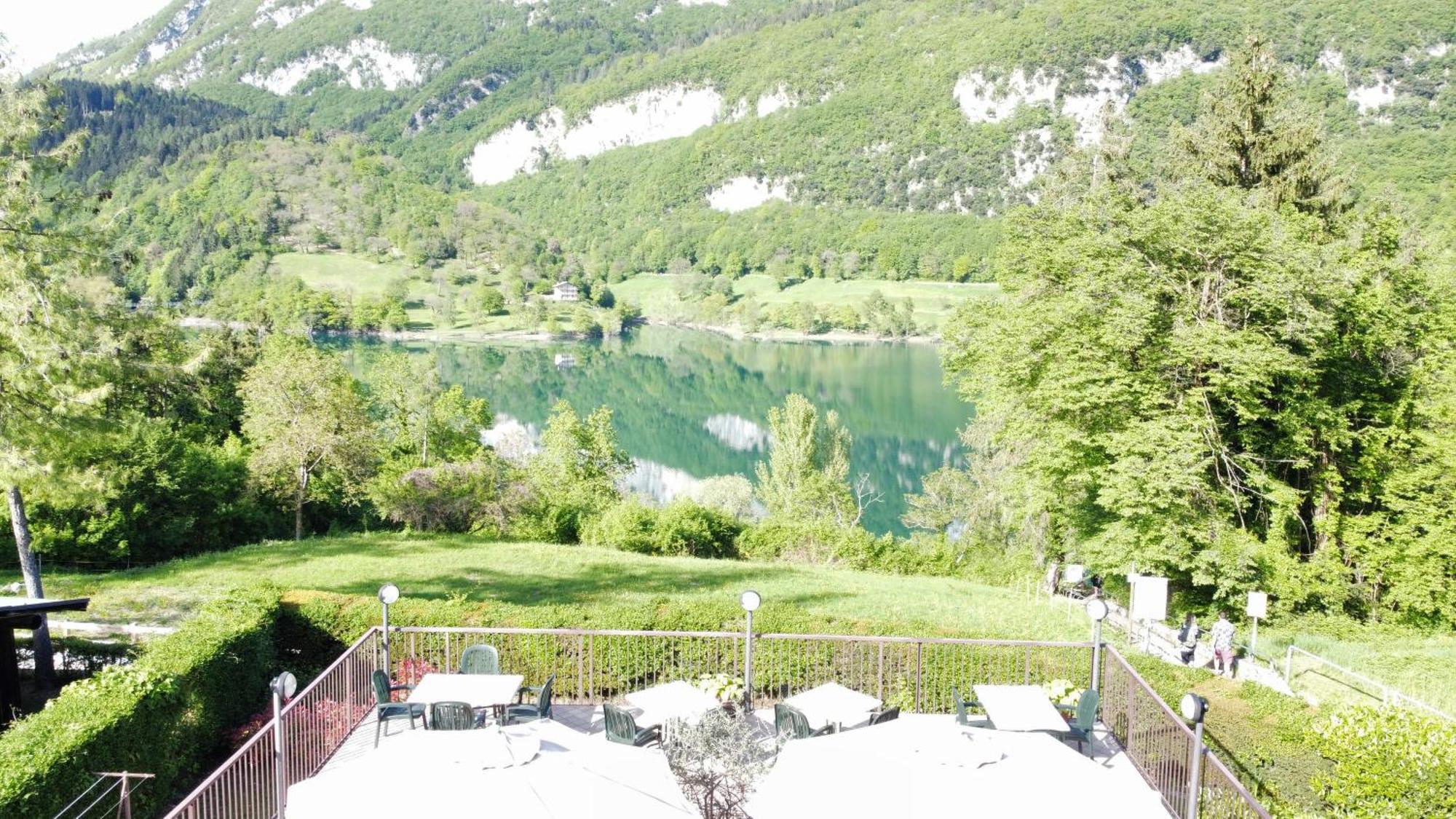 Albergo Stella Alpina Tenno Esterno foto