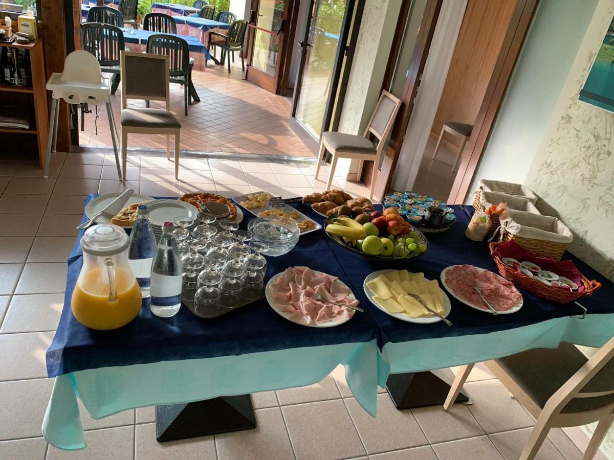 Albergo Stella Alpina Tenno Esterno foto